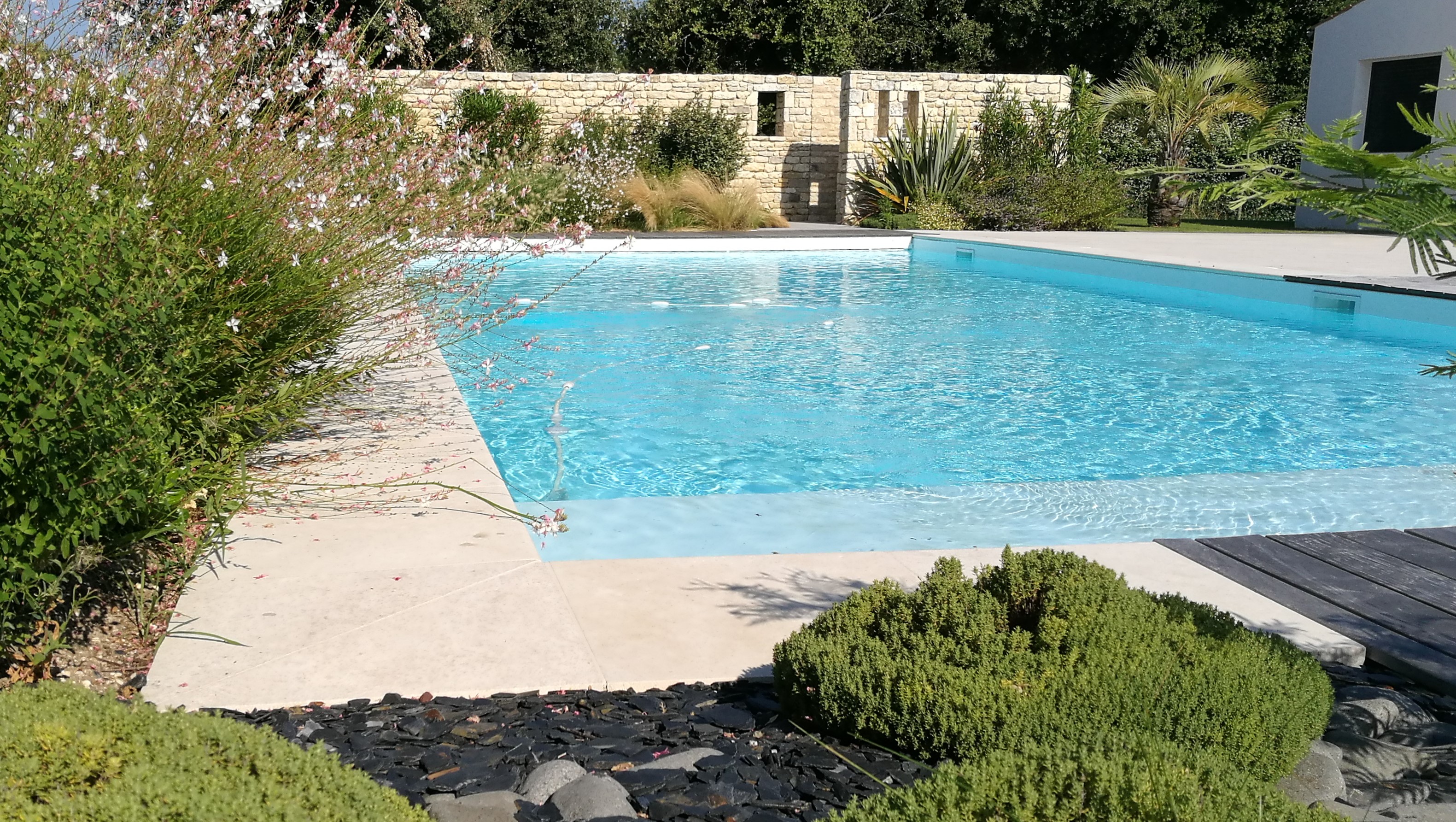 Piscine coque polyester Gujan Mestras